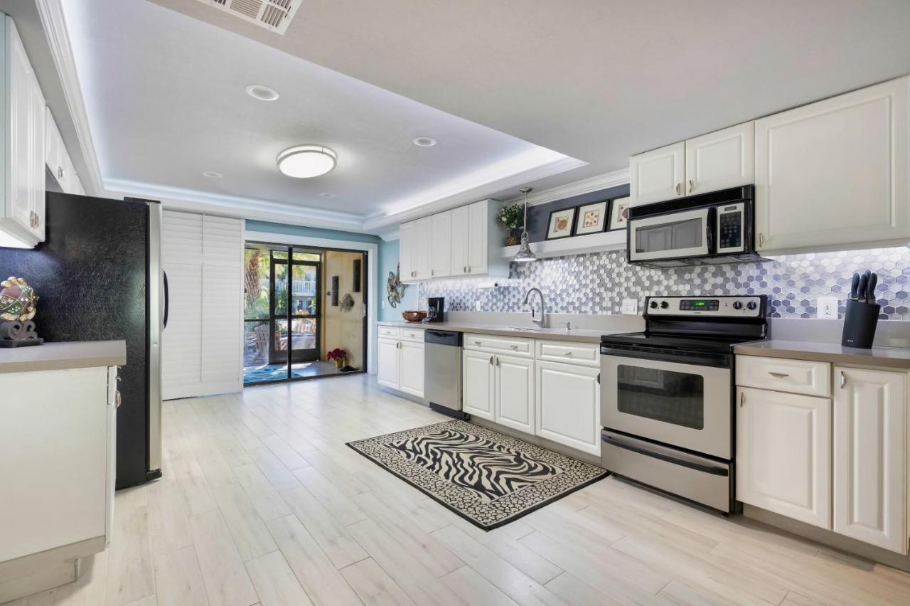 #1 Island Hideaway Pick Me!!! Villa Fort Myers Beach Bagian luar foto